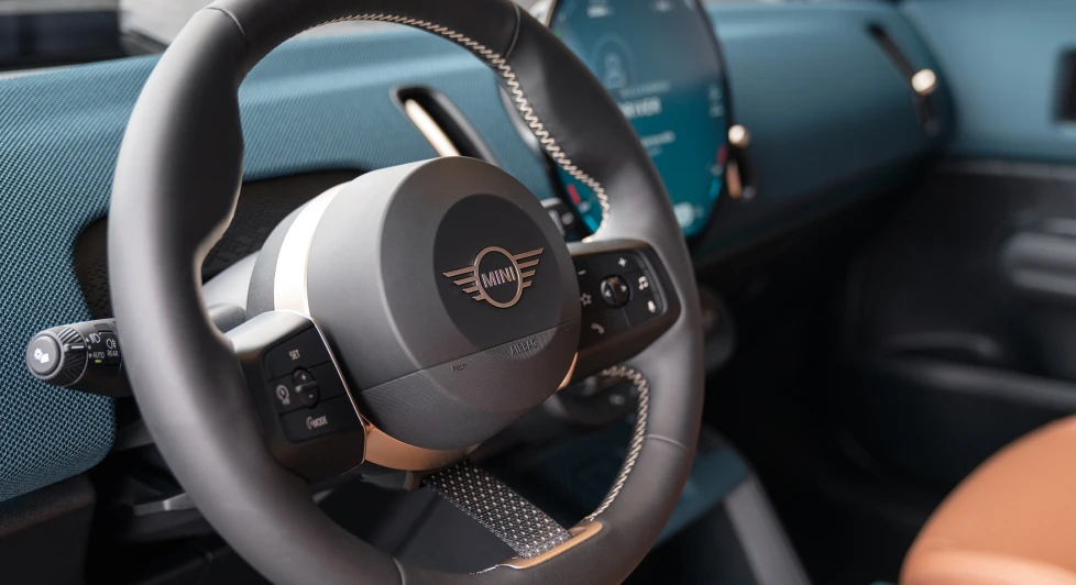 Lenkrad eines MINI Countryman.